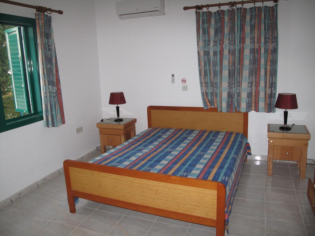 Chriseleni Latchi Villas Polis Buitenkant foto